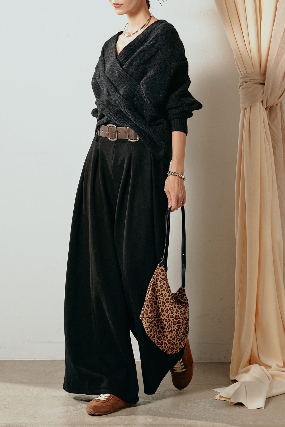 [SET]ケーブルカシュクールニットトップス+フェイクレザー太ベルト付きタックワイドパンツ(2set)