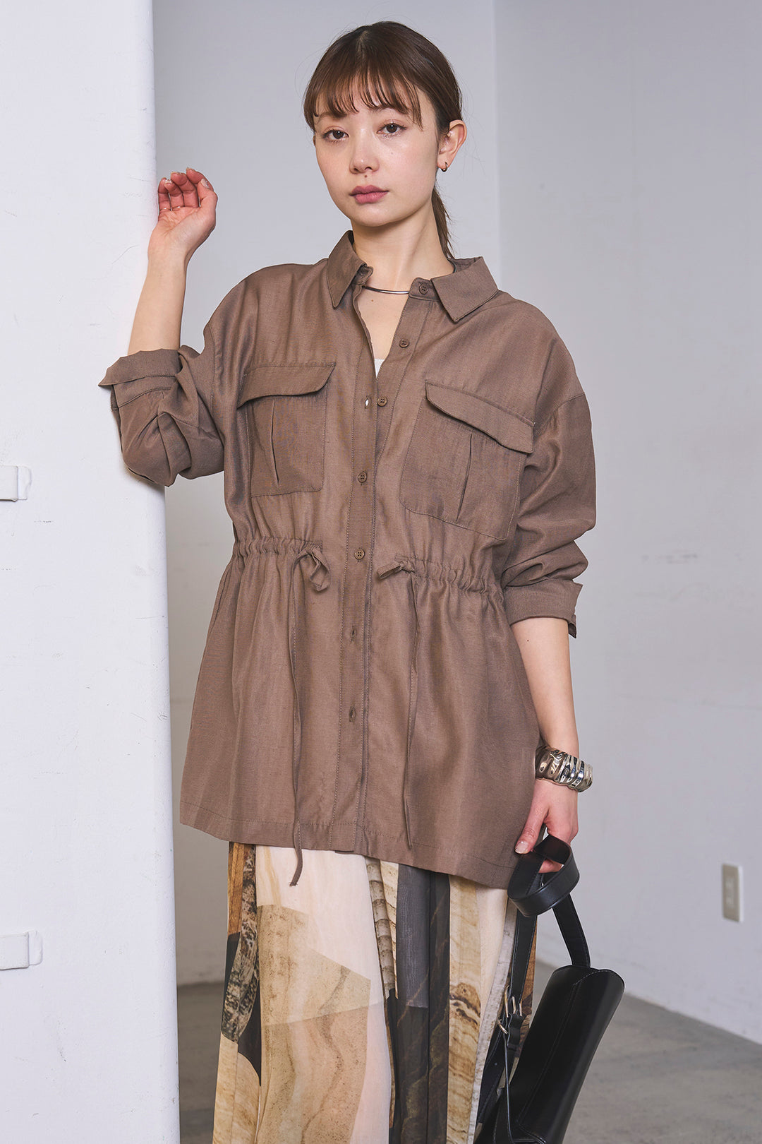 [SET]リネンブレンドシアーサファリシャツ+アートペイント柄スカート(2set)