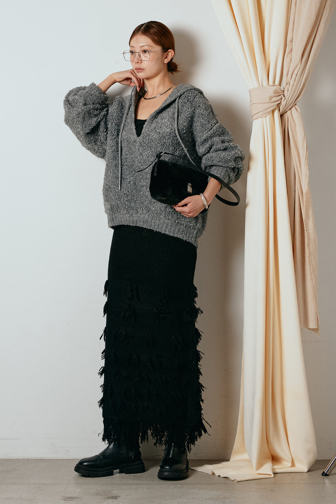 [SET]ブークレキーネックプルオーバー+ポイントフリンジニットナロースカート(2set)