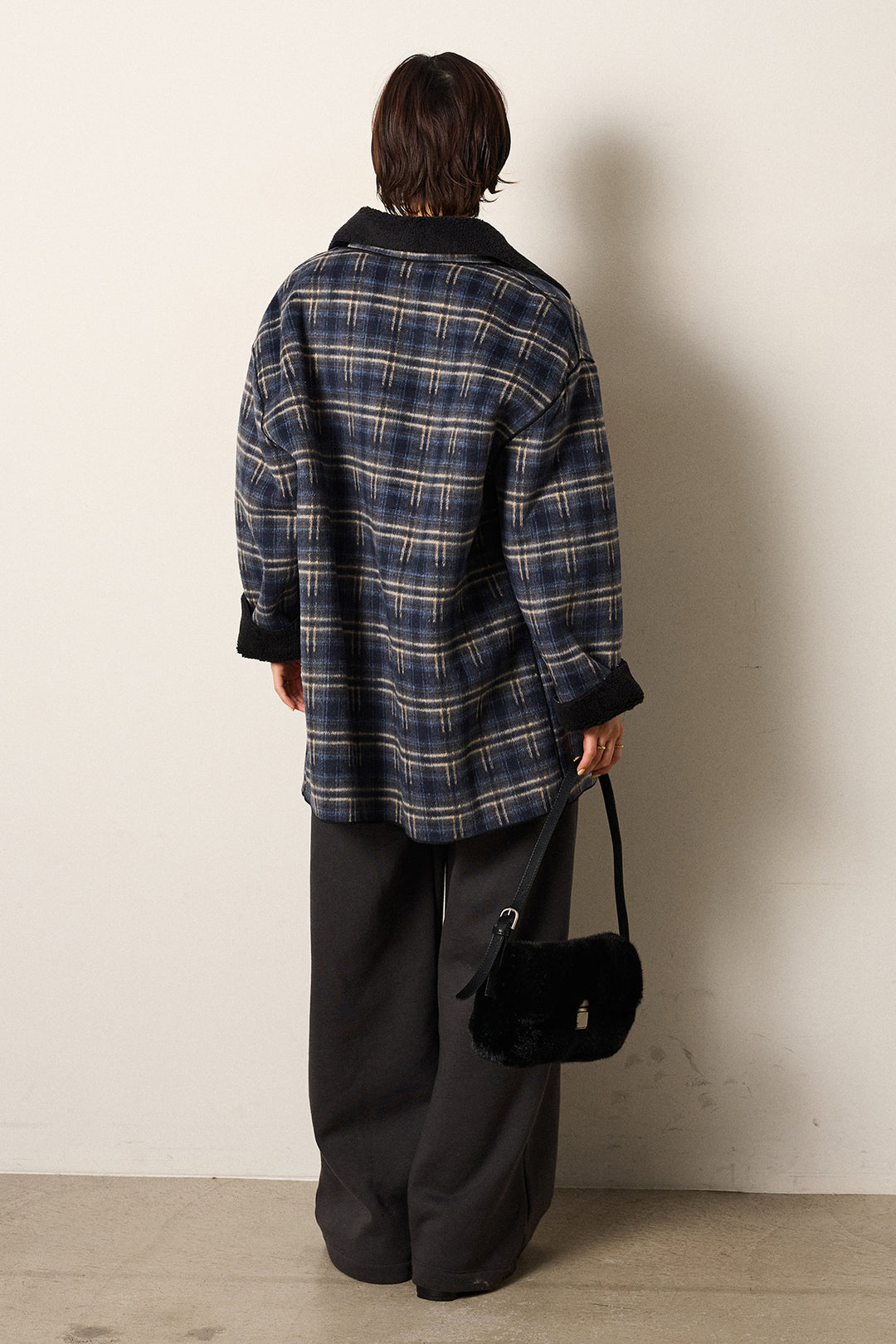 [SET]裏地ボアタータンチェック柄ミディアムコート+裏起毛スウェットワイドパンツ(2set)