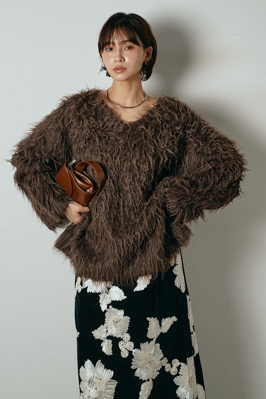 [SET]深Vネックシャギーニットトップス+フラワー刺繍ワイドスカート(2set)