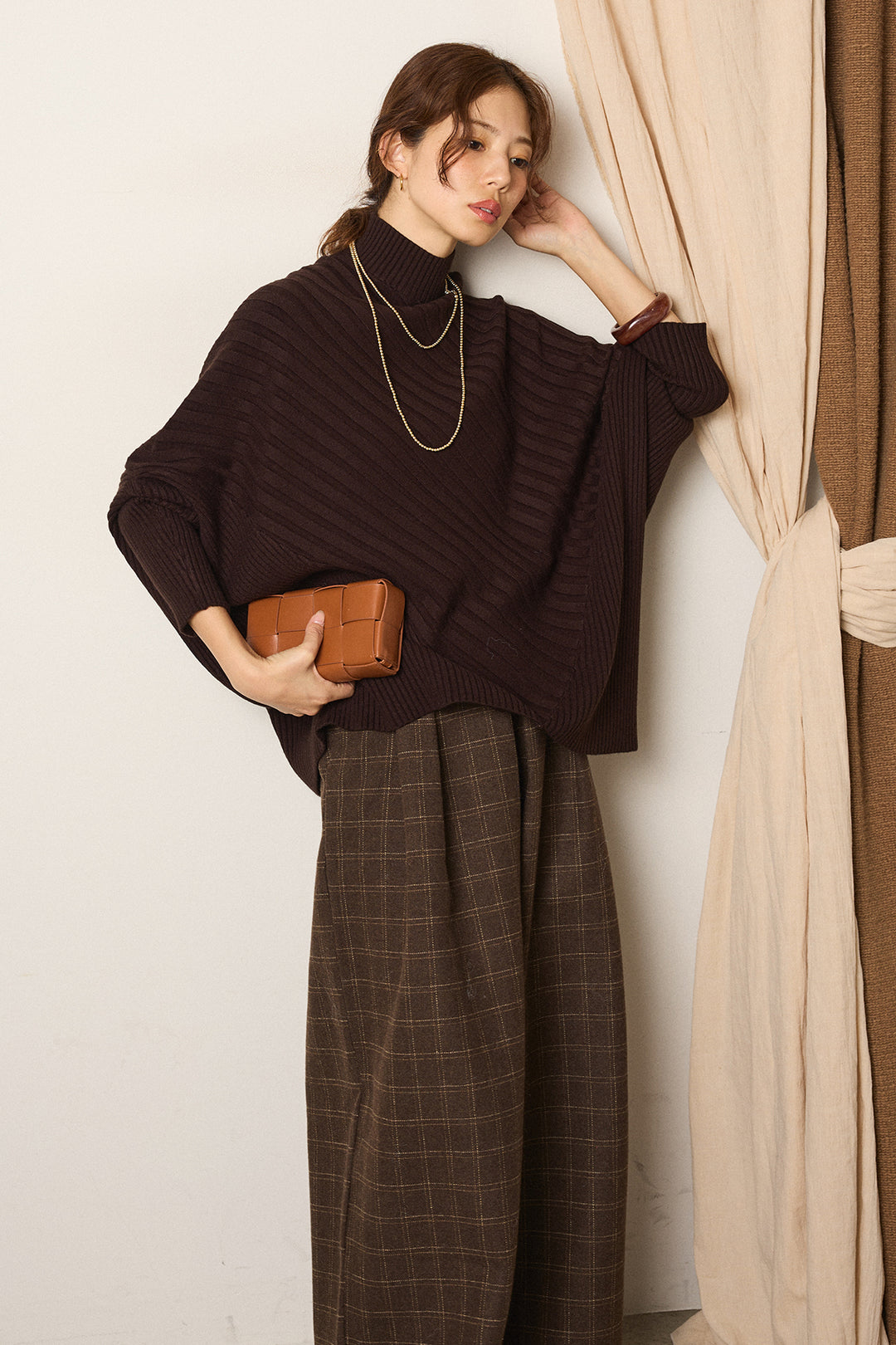 [SET]アシメデザインリブポンチョニットトップス+ウールライクチェックタックパンツ(2set)