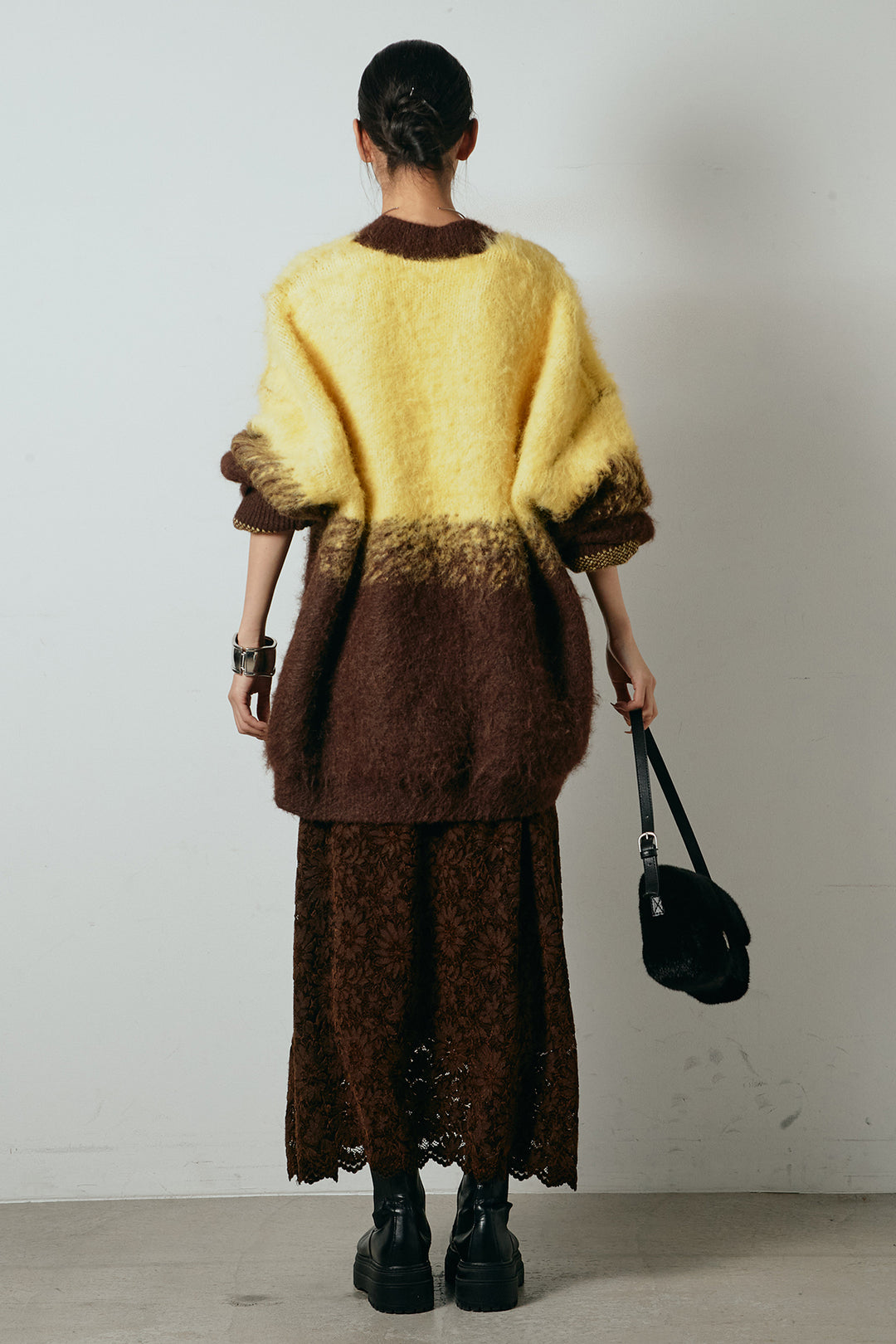 [SET]起毛グラデーションニットカーディガン+花柄刺繍ベロアフレアスカート(2set)