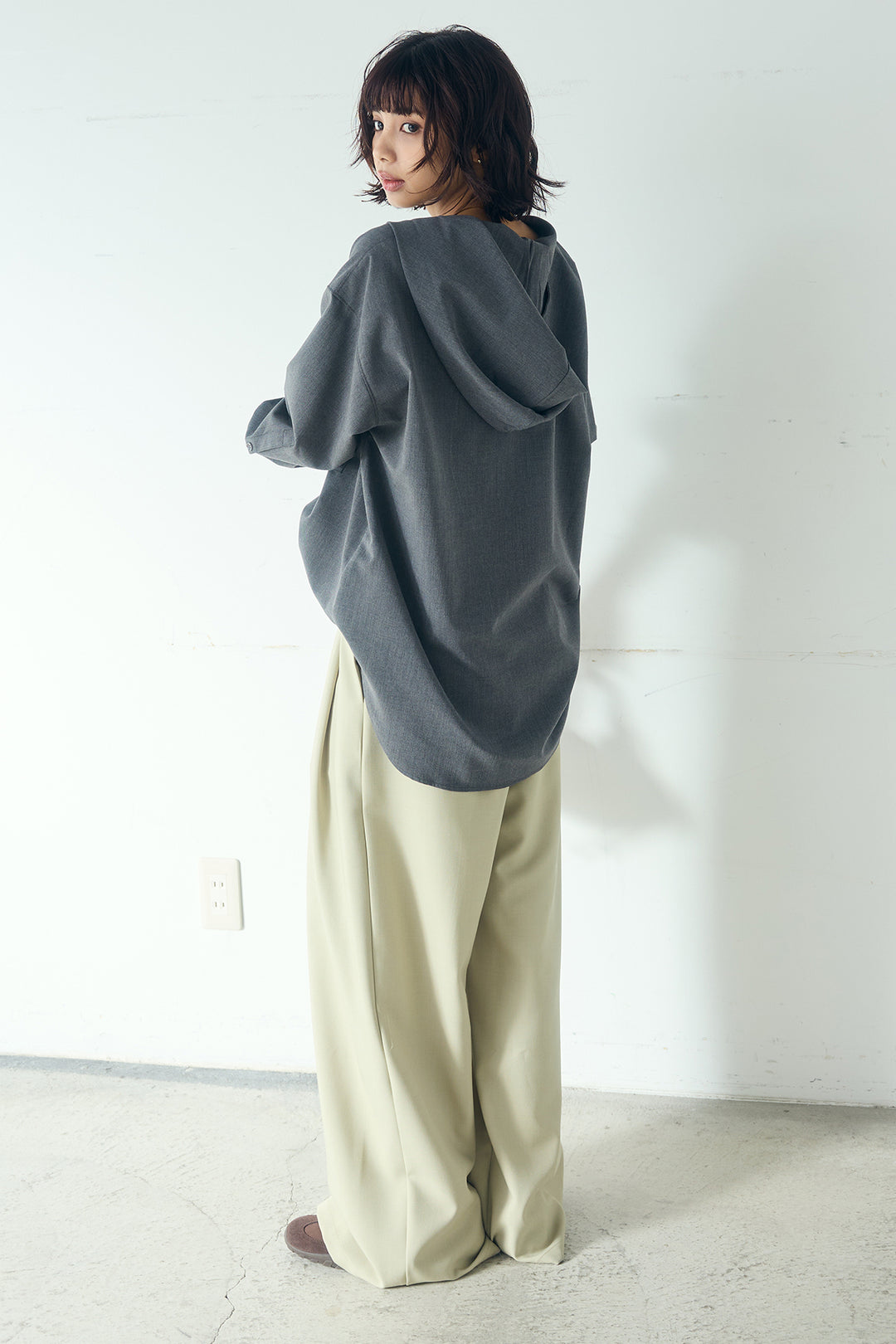 [SET]無地タイ付フーディーBIGシャツ+サイドベルトタック入りスラックス(2set)