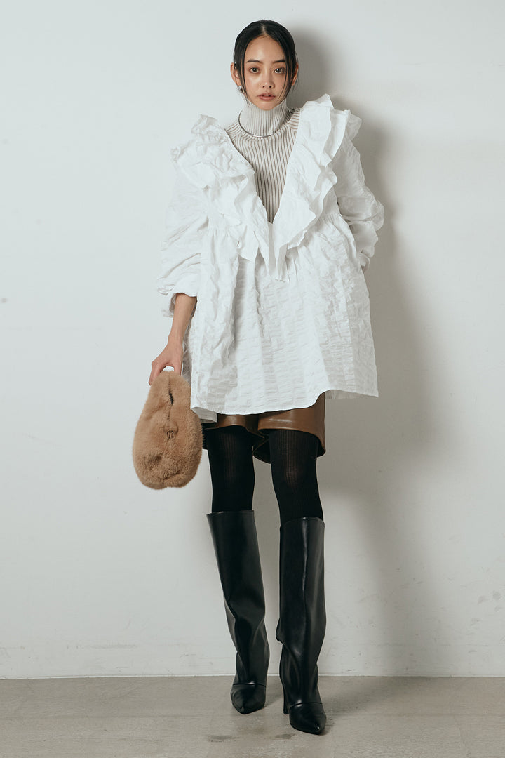 [SET]Vネックフリルカラーブラウス+ストレッチエコレザーバミューダパンツ(2set)