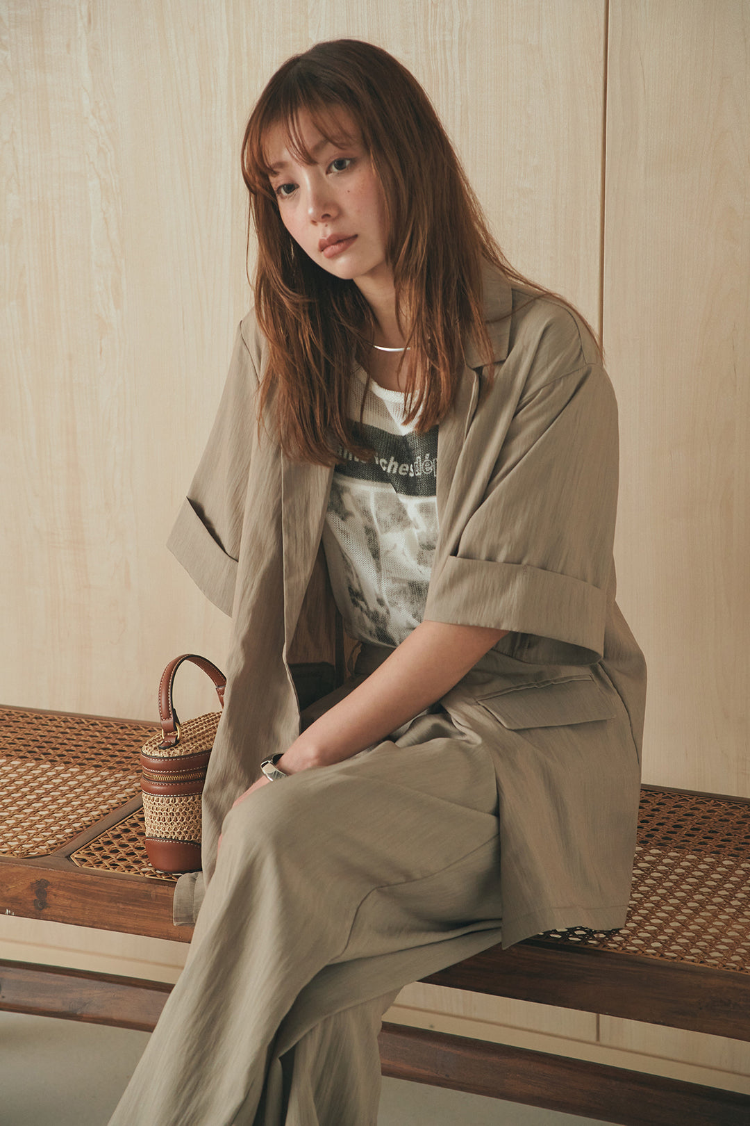 [SET]半袖モノトーングラフィックトップス+リネンライク2タックワイドパンツ(2set)