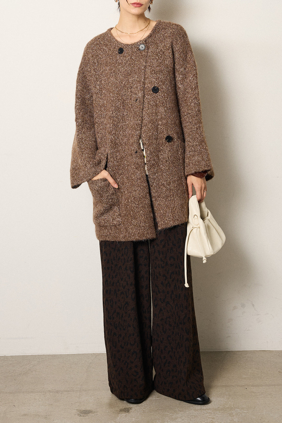 [SET]アシンメトリーボタンニットカーディガン+レオパードジャガードニットパンツ(2set)