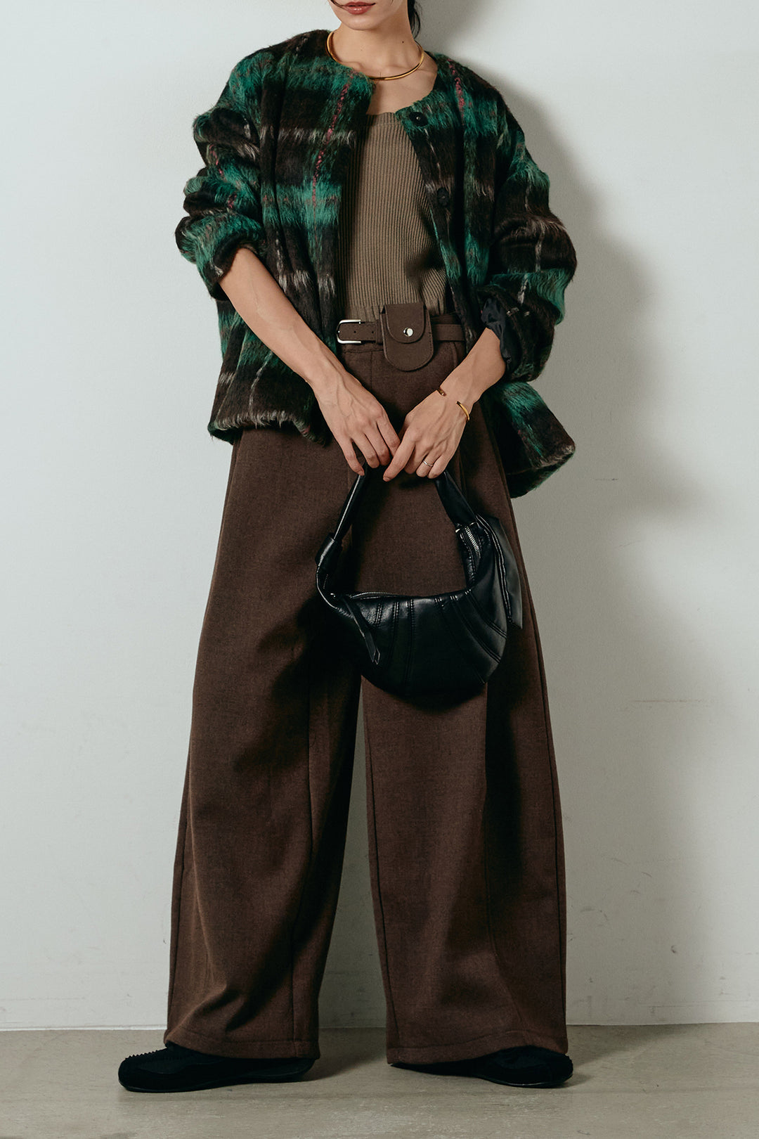 [SET]ノーカラーシャギーチェックアウター+ポーチベルト付きカーブパンツ(2set)