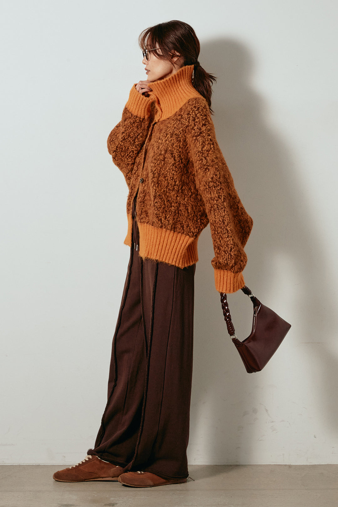 [SET]ハイネックミックスニットトップス+フロントラインデザインワイドスウェットパンツ(2set)