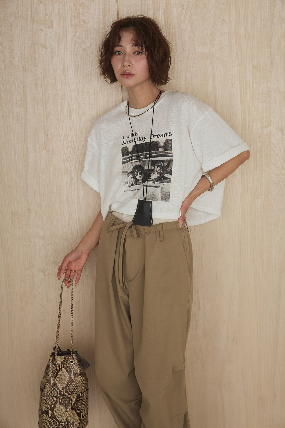 [SET]グラフィックサムデイワイドクロップドT+ニーサイドタックウエストドロストパンツ(2set)