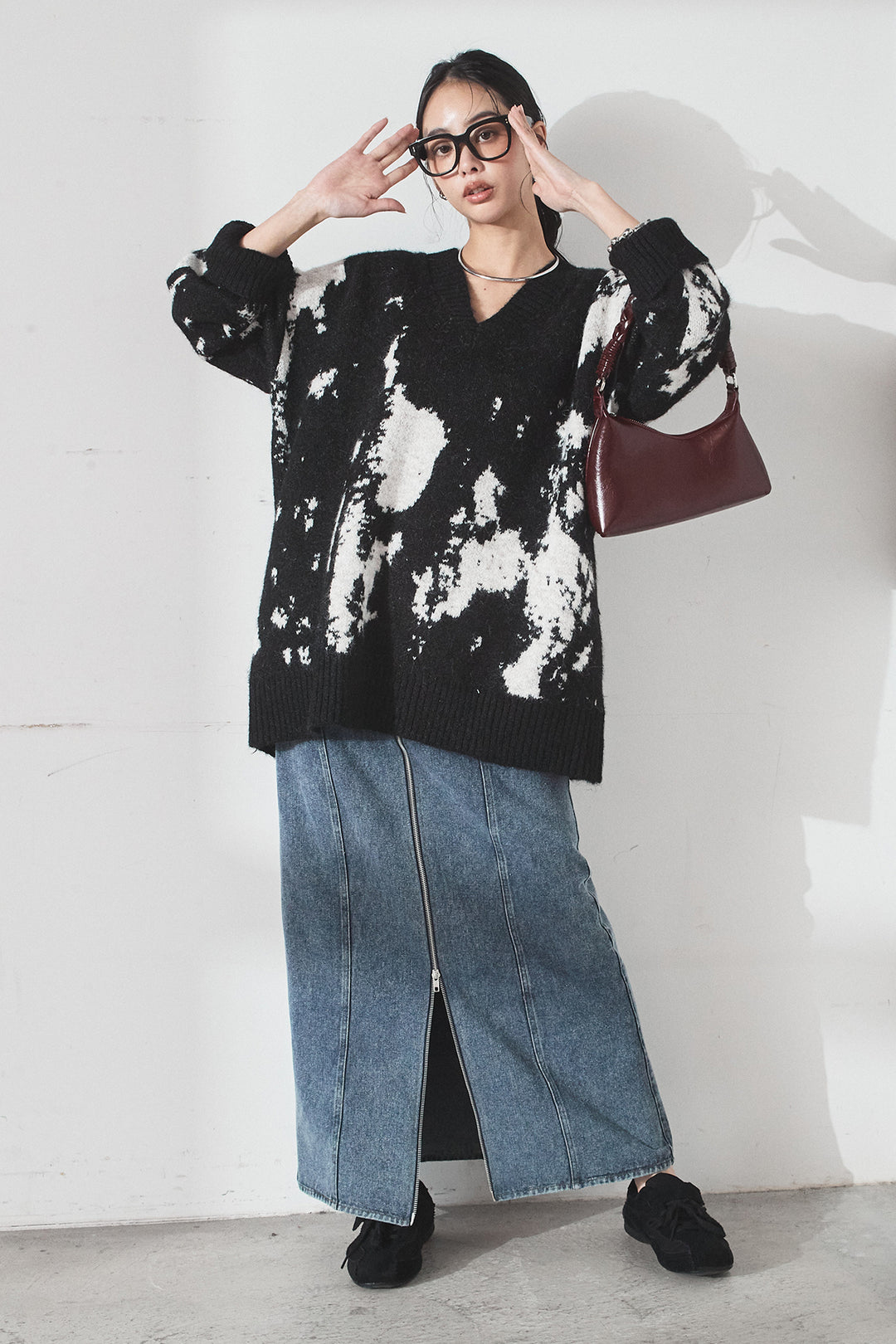 [SET]アブストラクト柄ニットプルオーバー+フロントジップデニムスカート(2set)