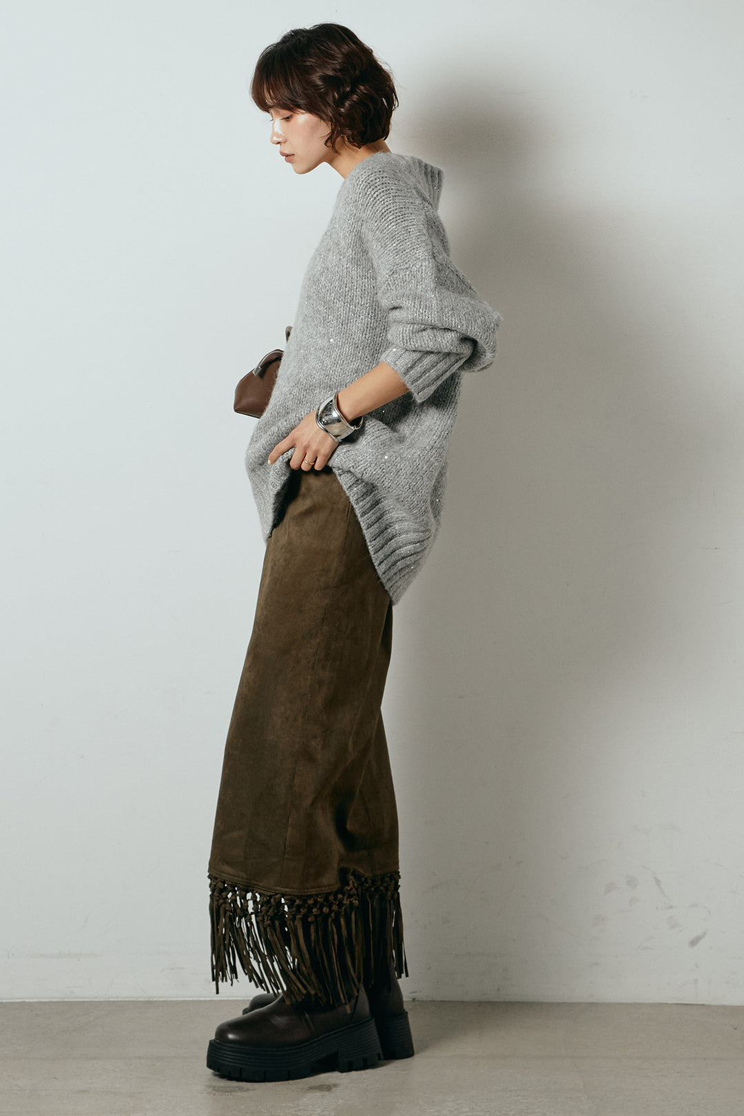 [SET]Vネックラメニットトップス+スウェードライク裾フリンジスカート(2set)
