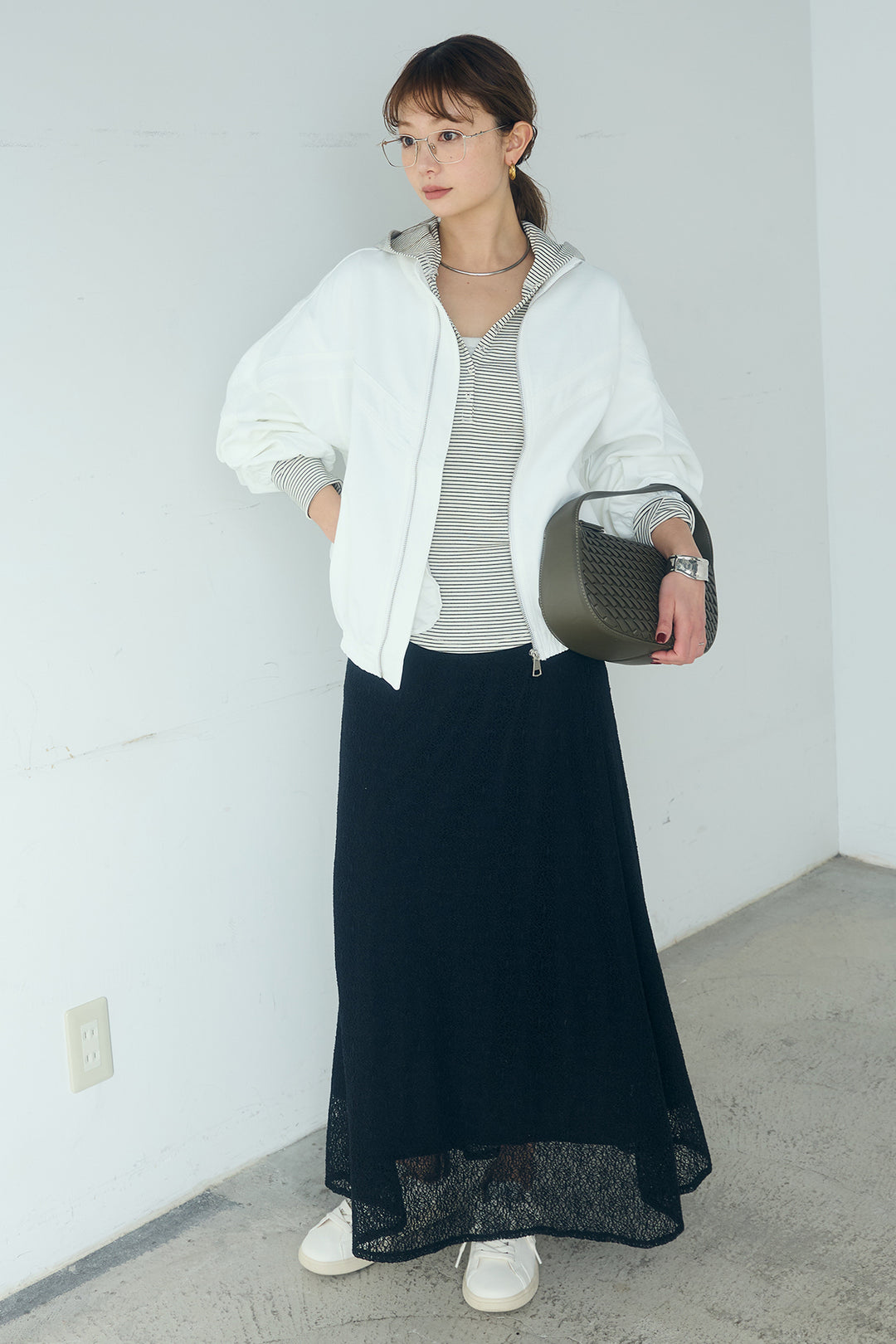 [SET]マルチ切り替えドルマンブルゾン+メッシュ刺繍ロングスカート+ボーダーフーディーロンT(3set)