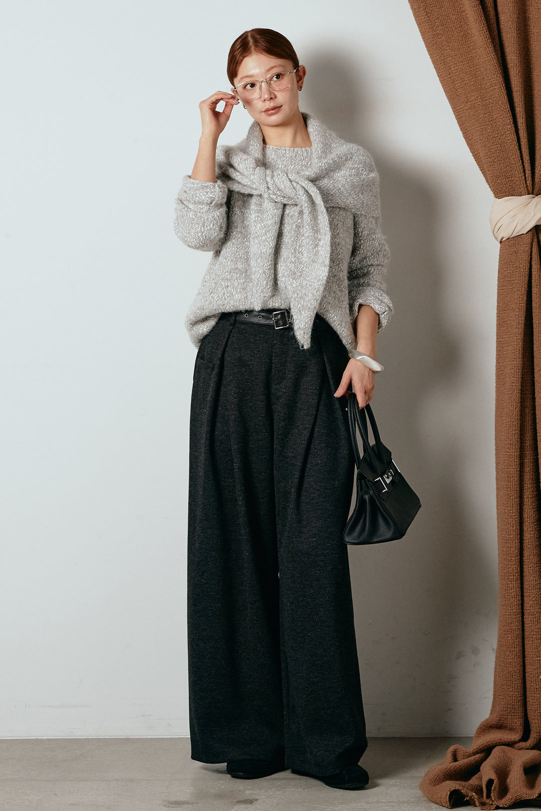 [SET]スカーフ付きミックスニットトップス+細ベルト付き起毛タックワイドパンツ(2set)