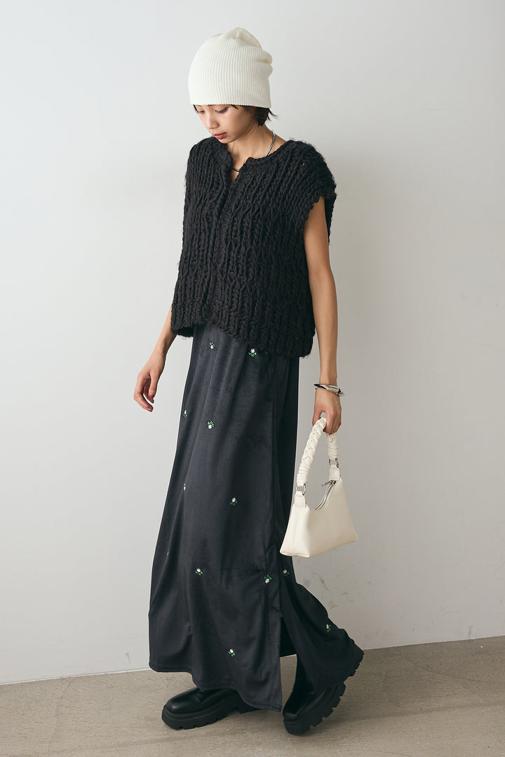 [SET]ハンドニットロービングベスト+小花刺繍ベロアキャミワンピース(2set)