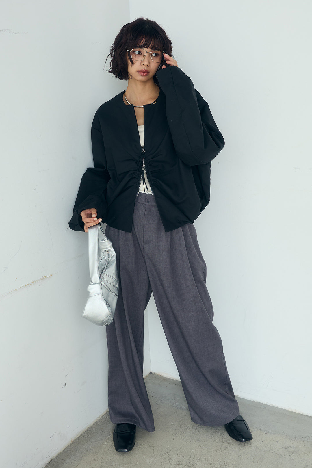 [SET]ノーカラーフロントギャザージップアウター+ツイルメニータックパンツ(2set)