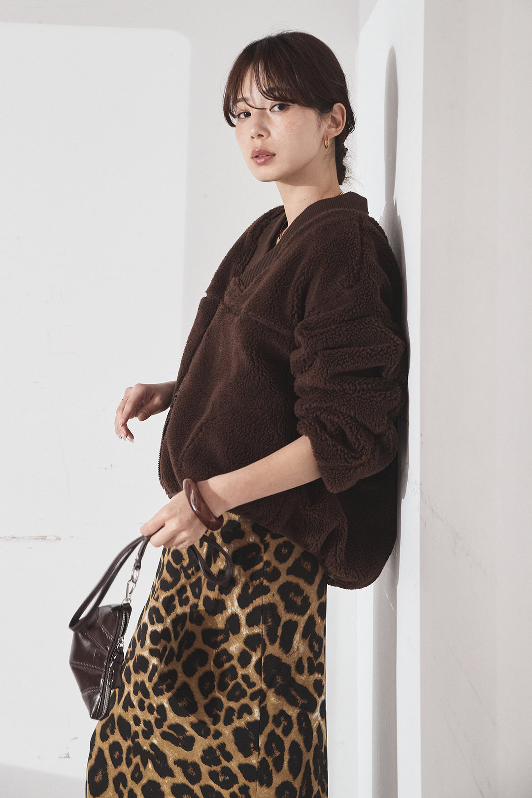 [SET]ノーカラーリブボアアウター+レオパードサテンナロースカート(2set)