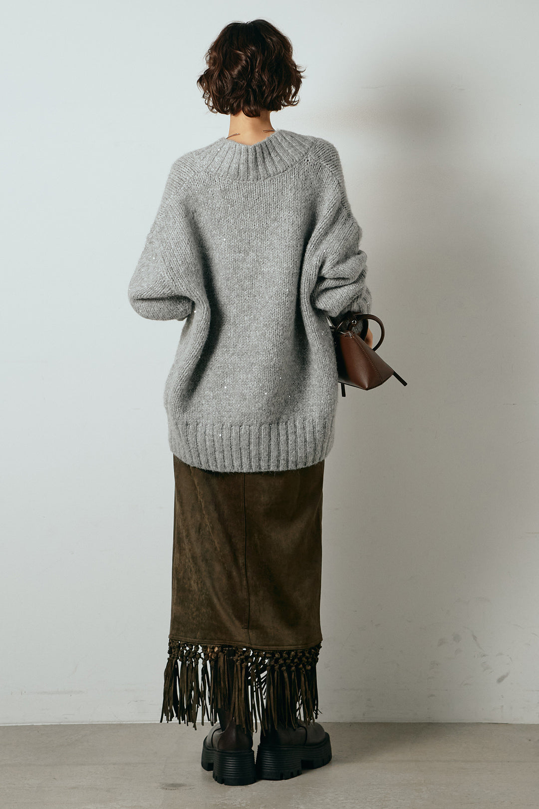 [SET]Vネックラメニットトップス+スウェードライク裾フリンジスカート(2set)
