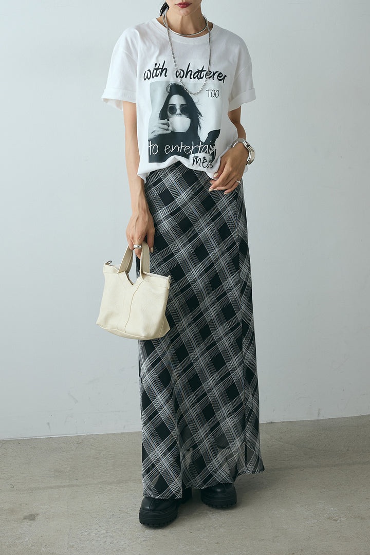 [SET]モノトーンフォトプリントTシャツ+マルチ柄シアースカート(2set)