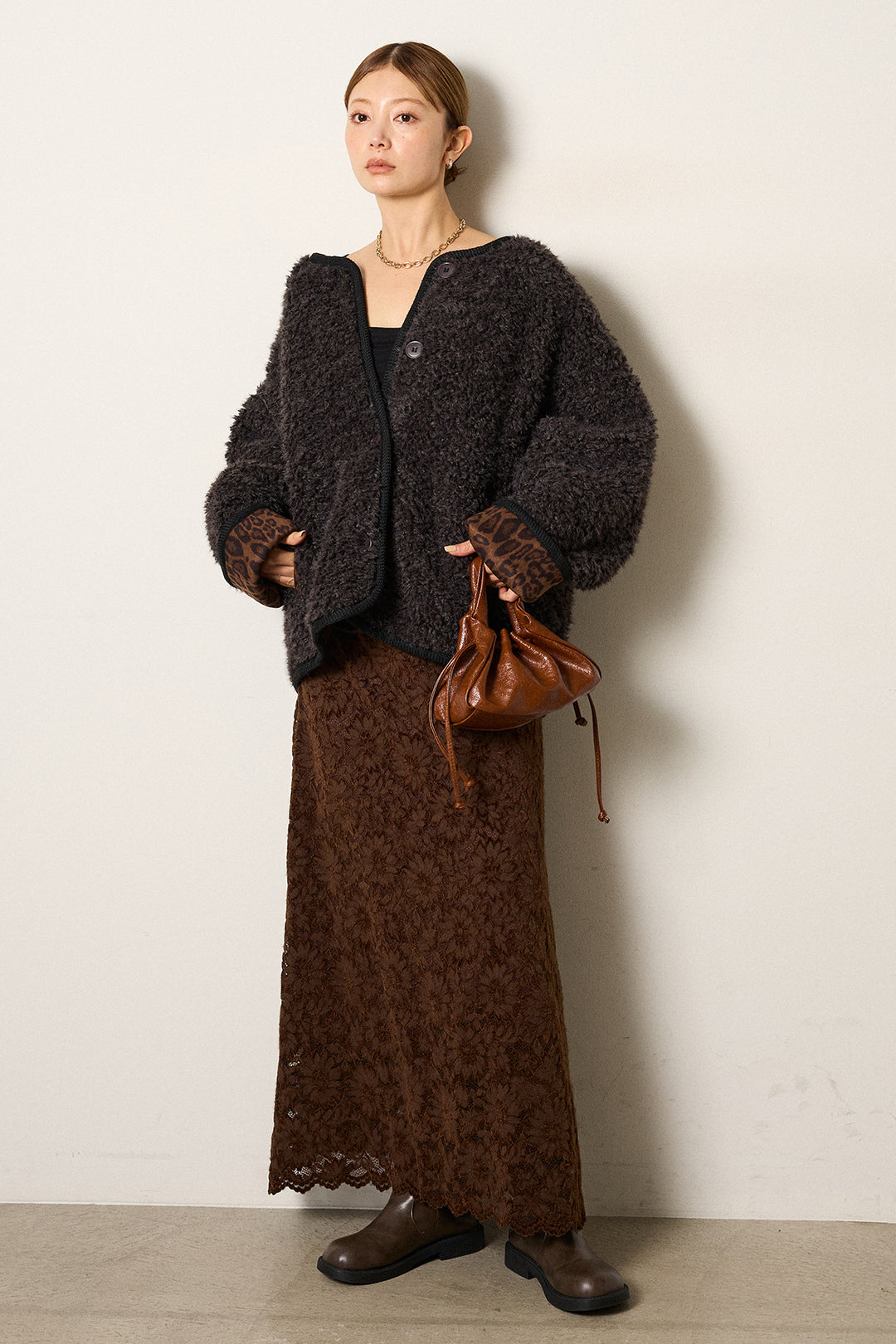 [SET]ノーカラー裏地レオパードボアアウター+花柄刺繍ベロアフレアスカート(2set)