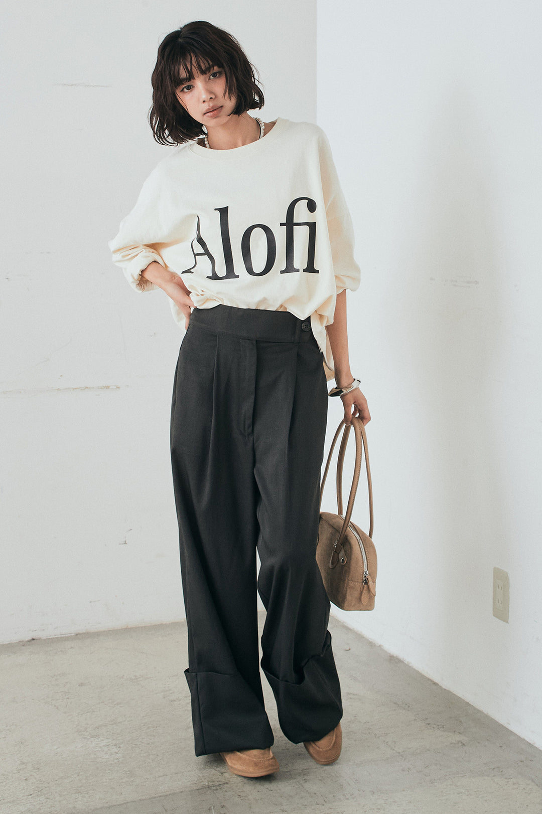 [SET]裾センタードロストロゴプリントワイドTシャツ+センタープレスセミワイドパンツ(2set)