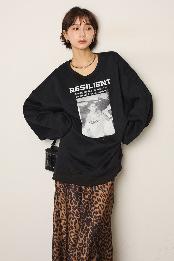 モノトーンプリントスウェット