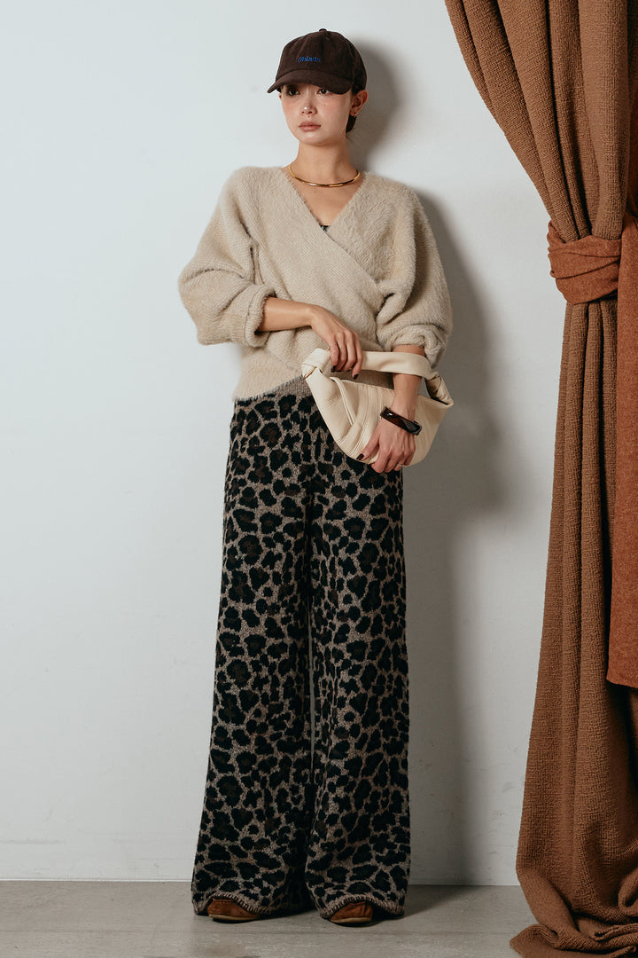 [SET]シャギーカシュクールニットトップス+リラックスレオパード柄ニットパンツ(2set)