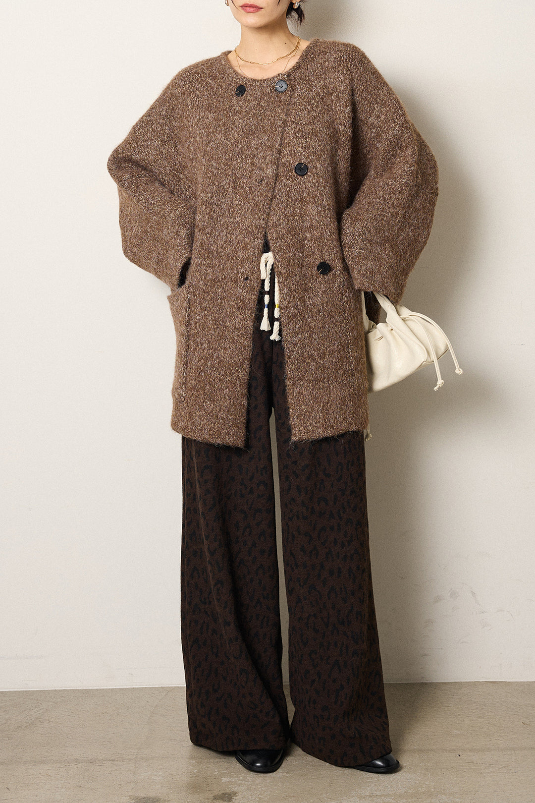 [SET]アシンメトリーボタンニットカーディガン+レオパードジャガードニットパンツ(2set)