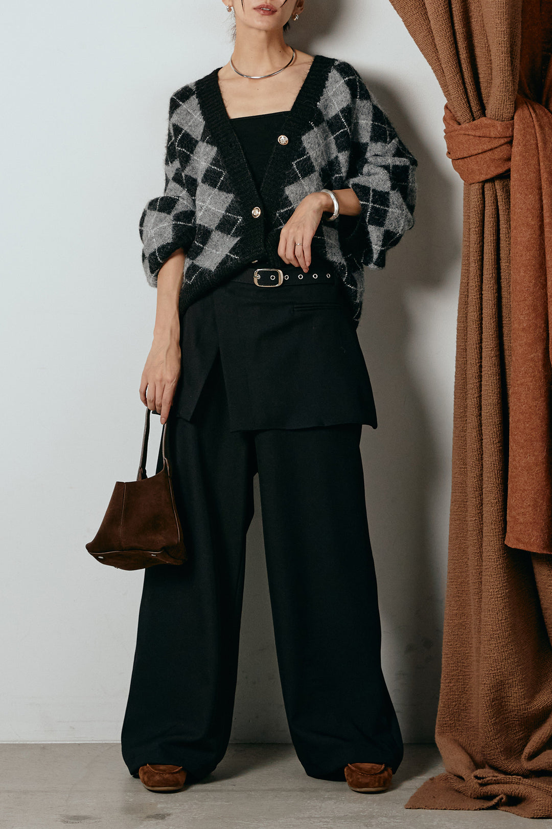 [SET]オーバーサイズ総柄Vネックニットカーディガン+ベルト付きウエストデザインパンツ(2set)