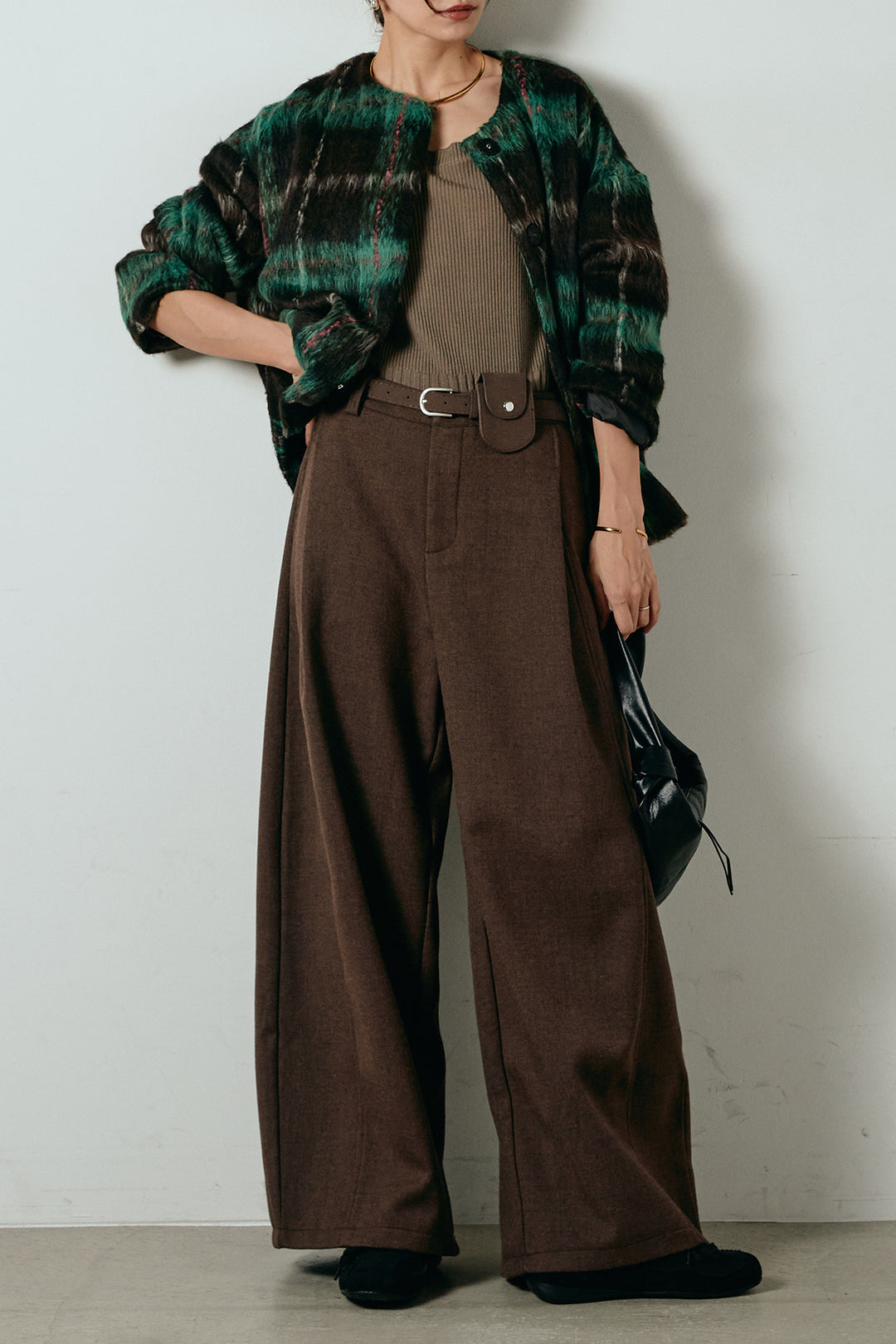 [SET]ノーカラーシャギーチェックアウター+ポーチベルト付きカーブパンツ(2set)