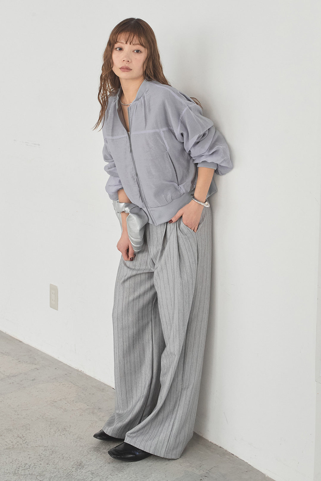 [SET]シアー×ポンチブルゾン+細ベルト付きピンストライプワイドパンツ(2set)