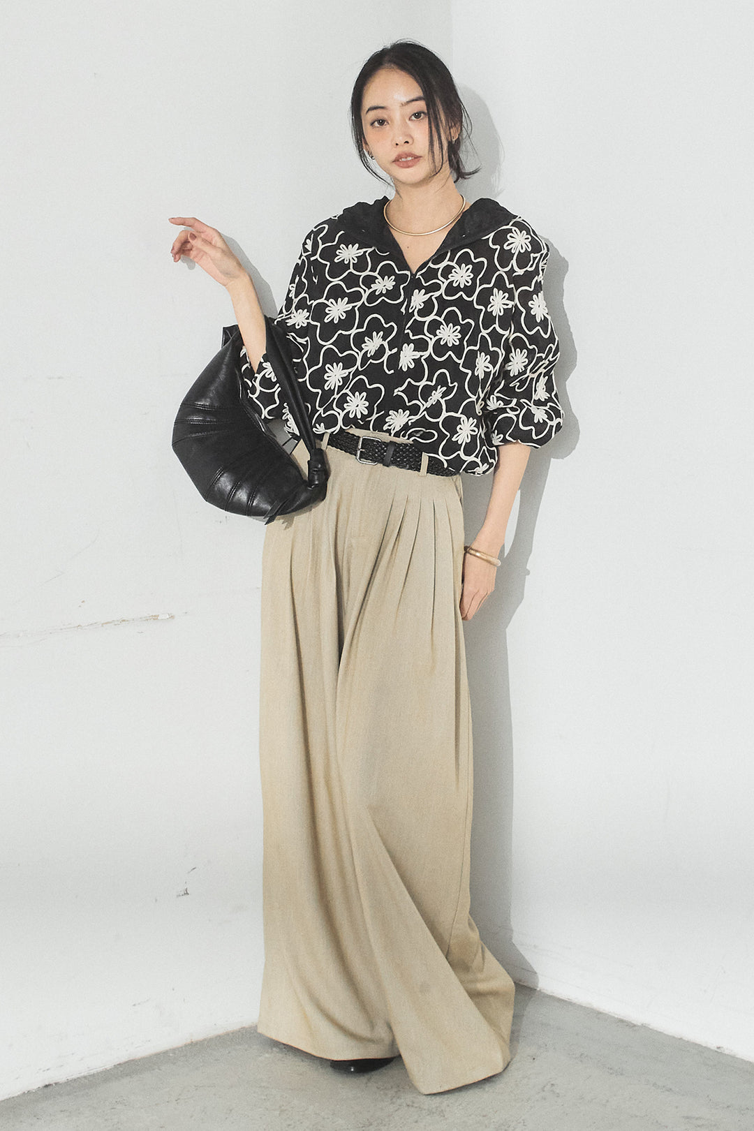 [SET]シアーフラワーフードブルゾン+編みベルト付きウエストタックワイドパンツ(2set)