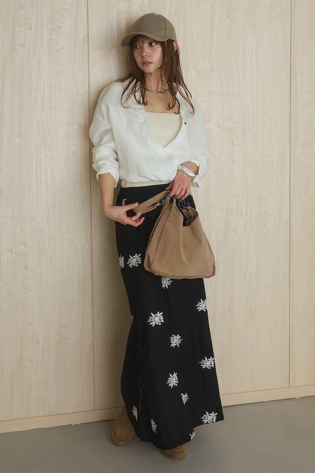 [SET]麻混襟付きトップス+レースコンビフラワー刺繍柄スカート(2set)