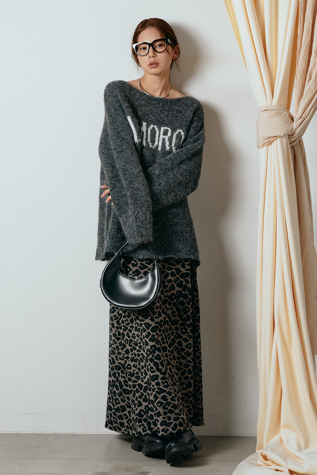 [SET]フロントロゴデザインニットトップス+レオパードロングスカート(2set)