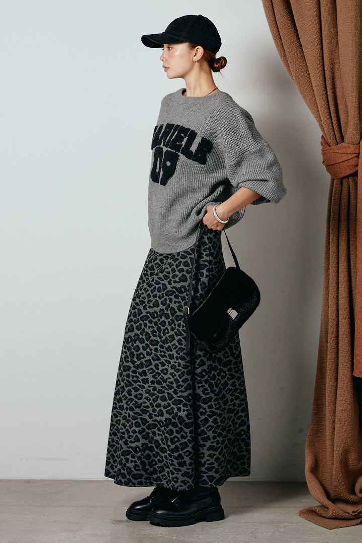 [SET]ロゴジャガードニットトップス+レオパードロングスカート(2set)