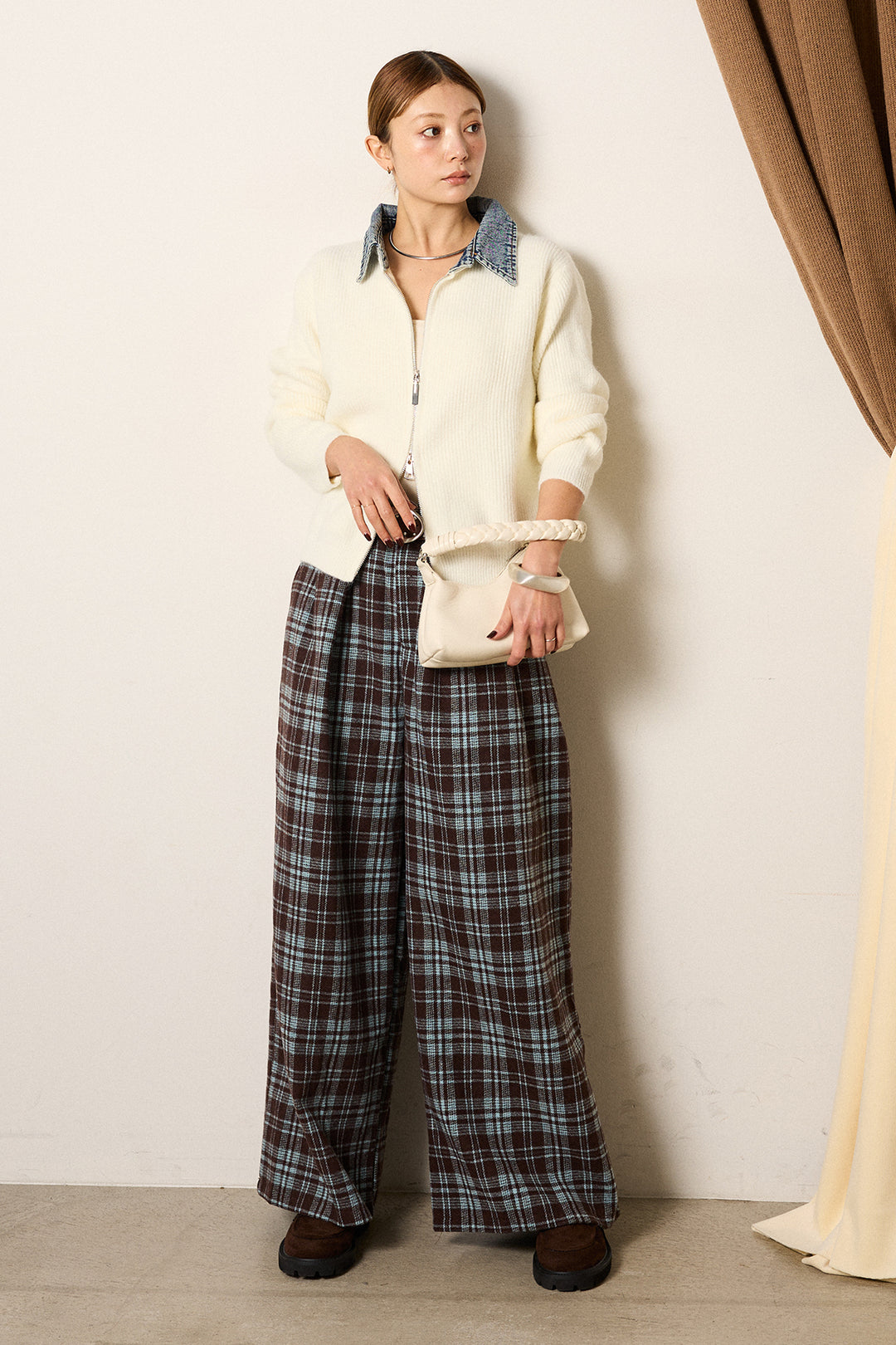 [SET]デニム襟ダブルジップニットトップス+スタッズデザインベルトタータンチェックパンツ(2set)