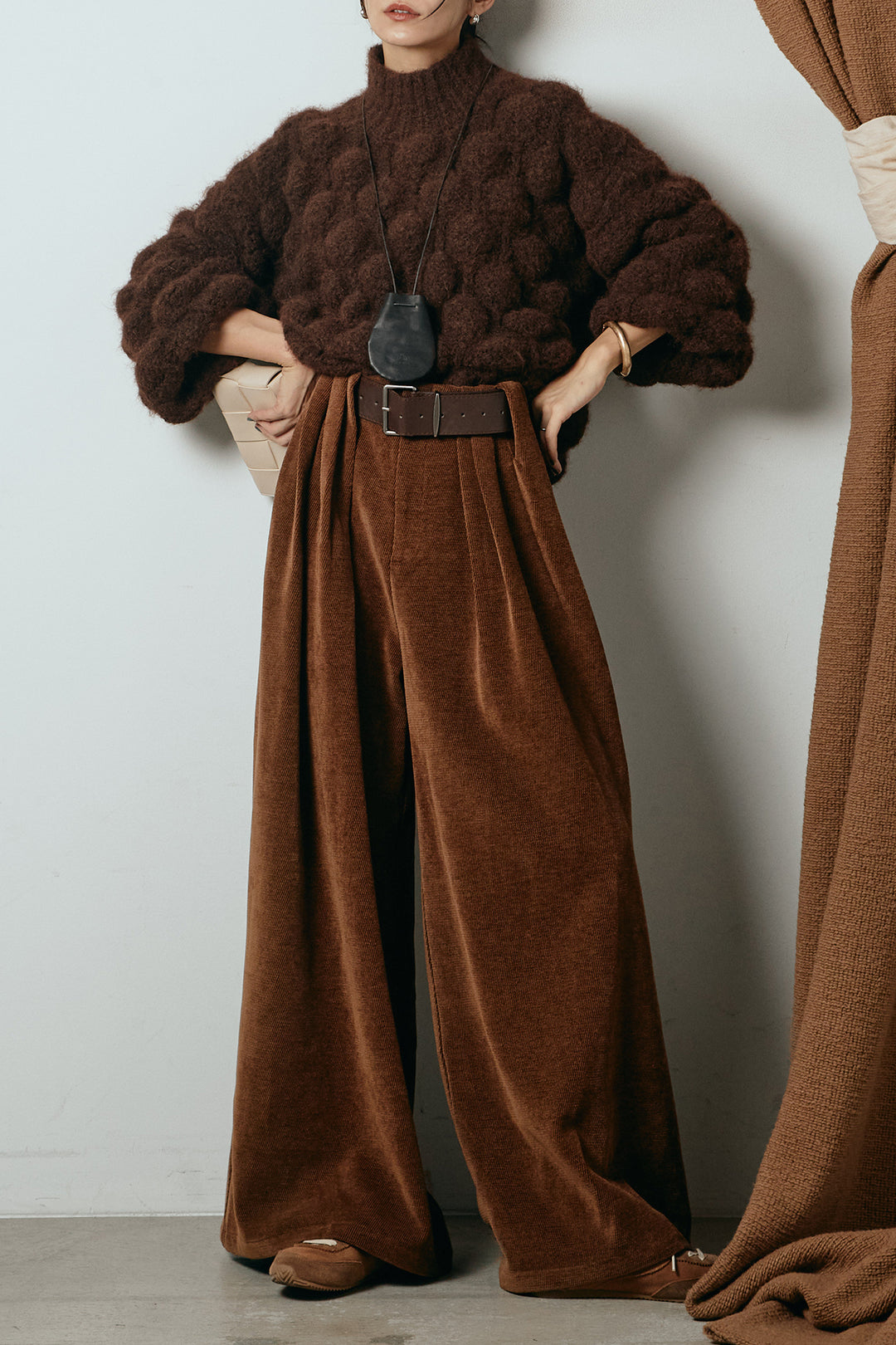 [SET]ボリュームポップコーンニットトップス+ベルトループコーデュロイワイドパンツ(2set)