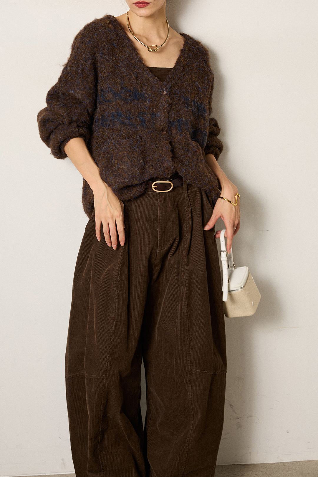 [SET]ウール混透かしロゴニットカーディガン+タック入りコーデュロイワイドパンツ(2set)