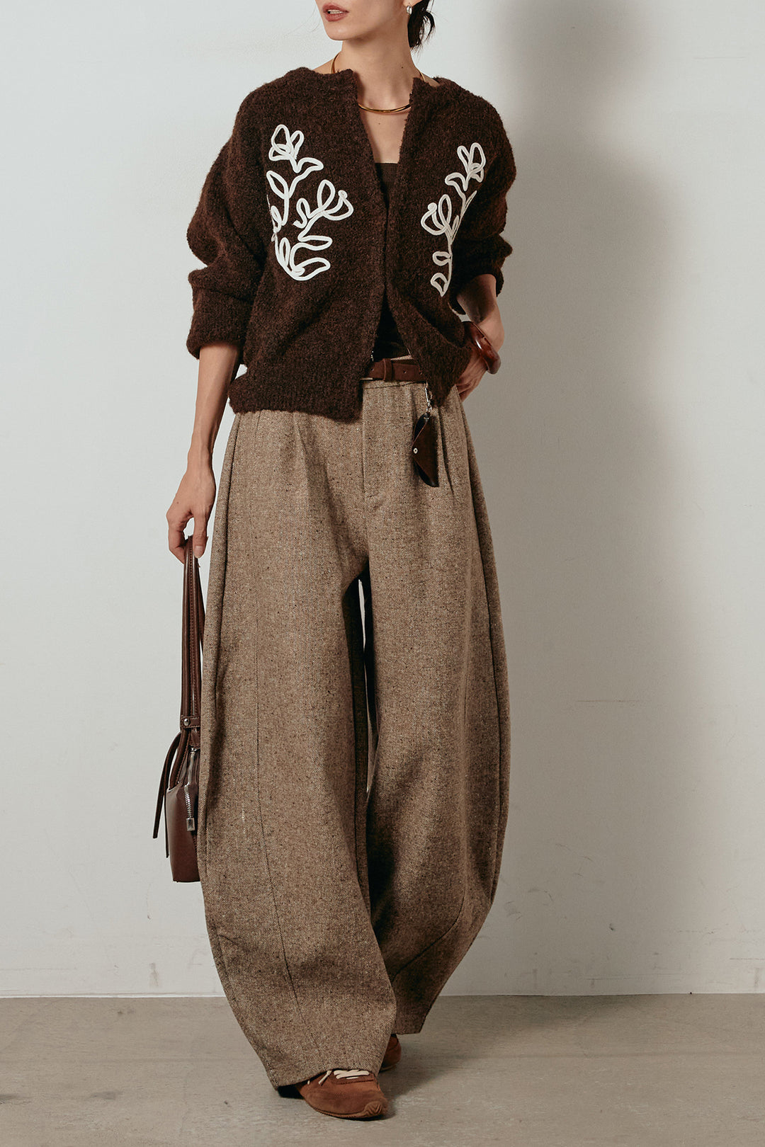 【即納】ベルト付きネップツイードカーブパンツ/コーヒー