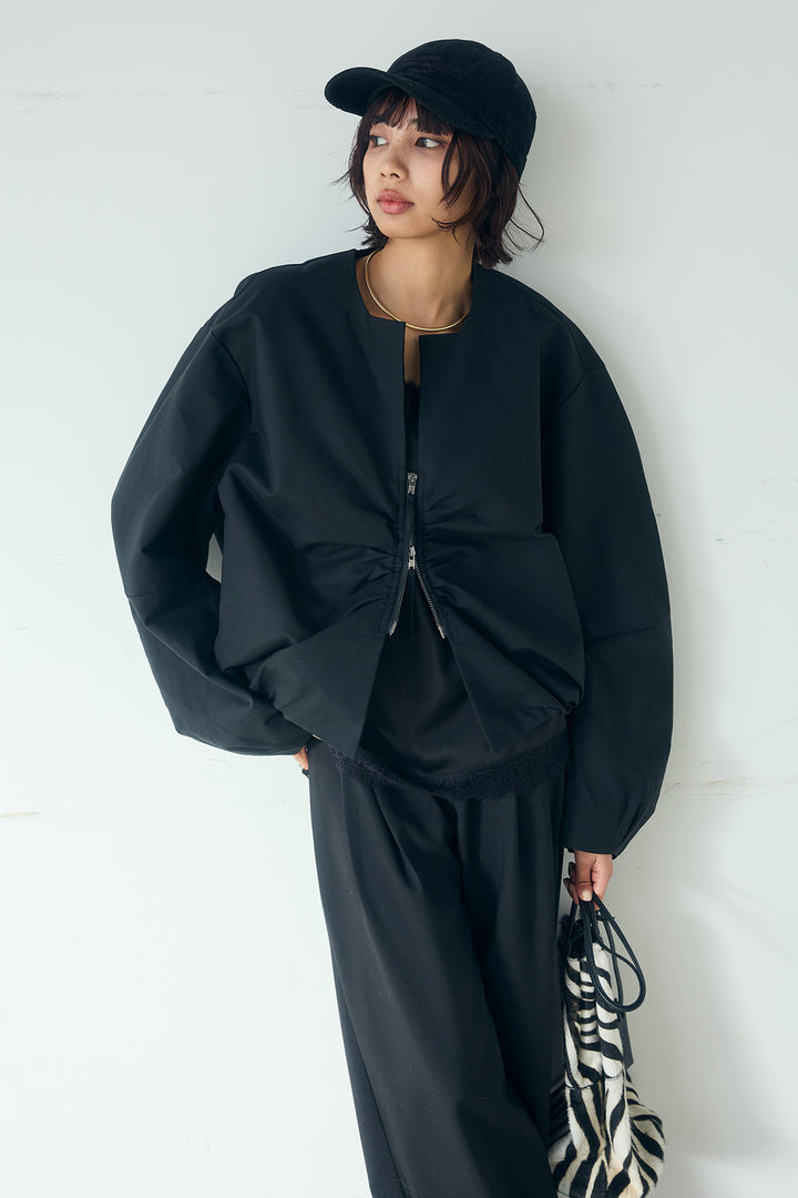 [SET]ノーカラーフロントギャザージップアウター+斜めボタンタック入りスラックス+ブロード切り替えぺプラムタンク(3set)