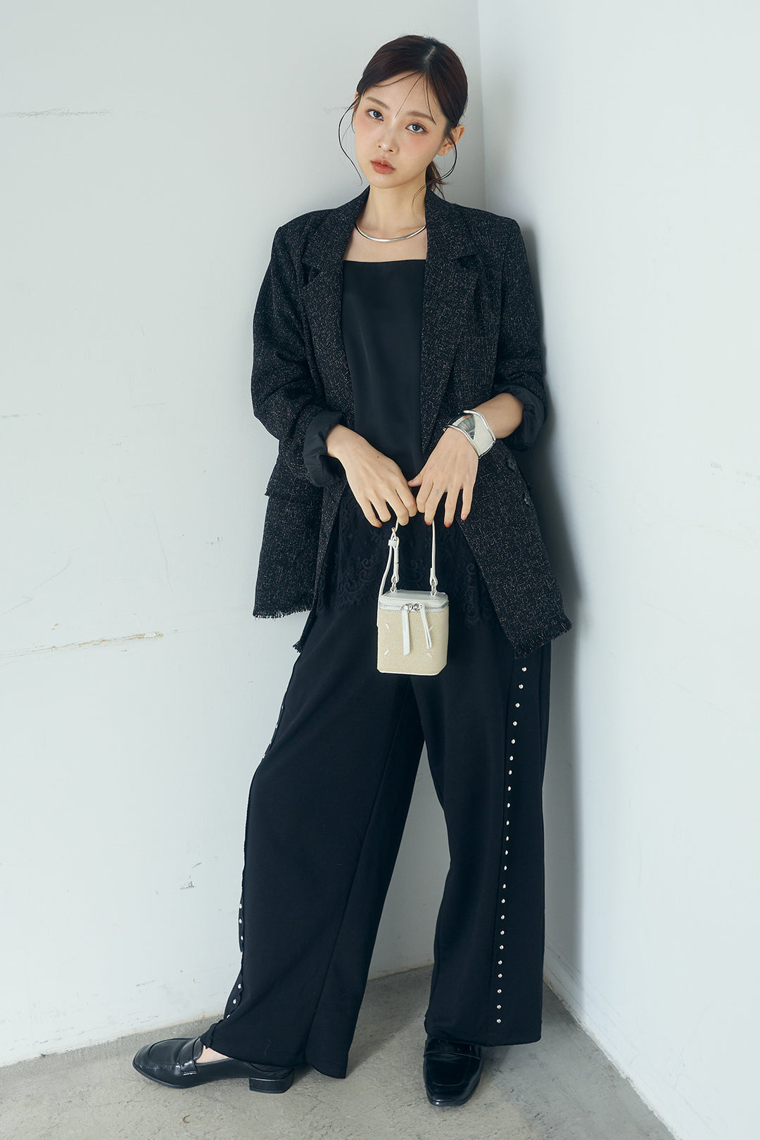 [SET]スラブネップツイードフリンジテーラードジャケット+サイドデザイン入りスウェットパンツ+裾レースキャミソール(3set)