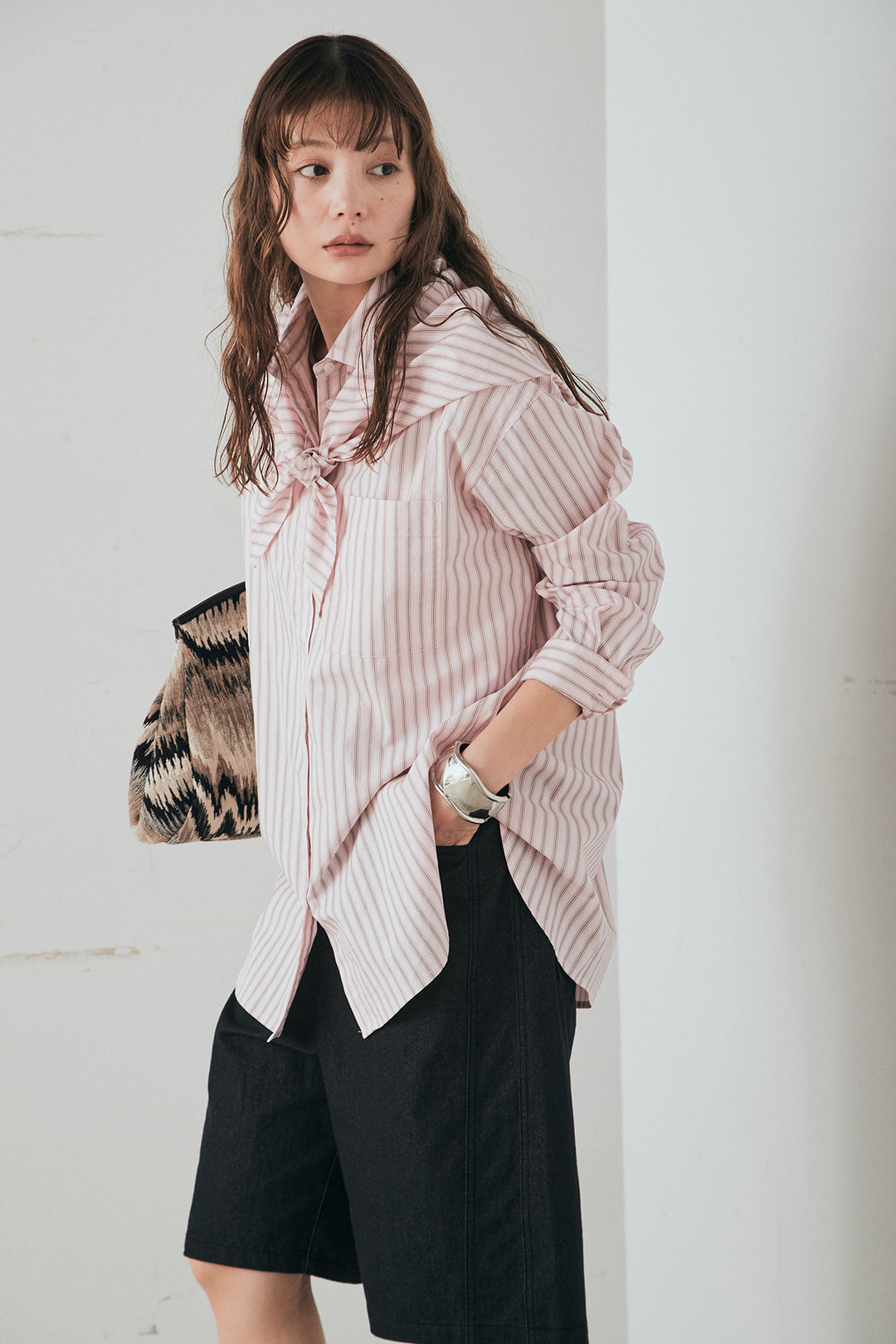 [SET]ランダムストライプスカーフ付きシャツ+デニムハーフパンツ(2set)