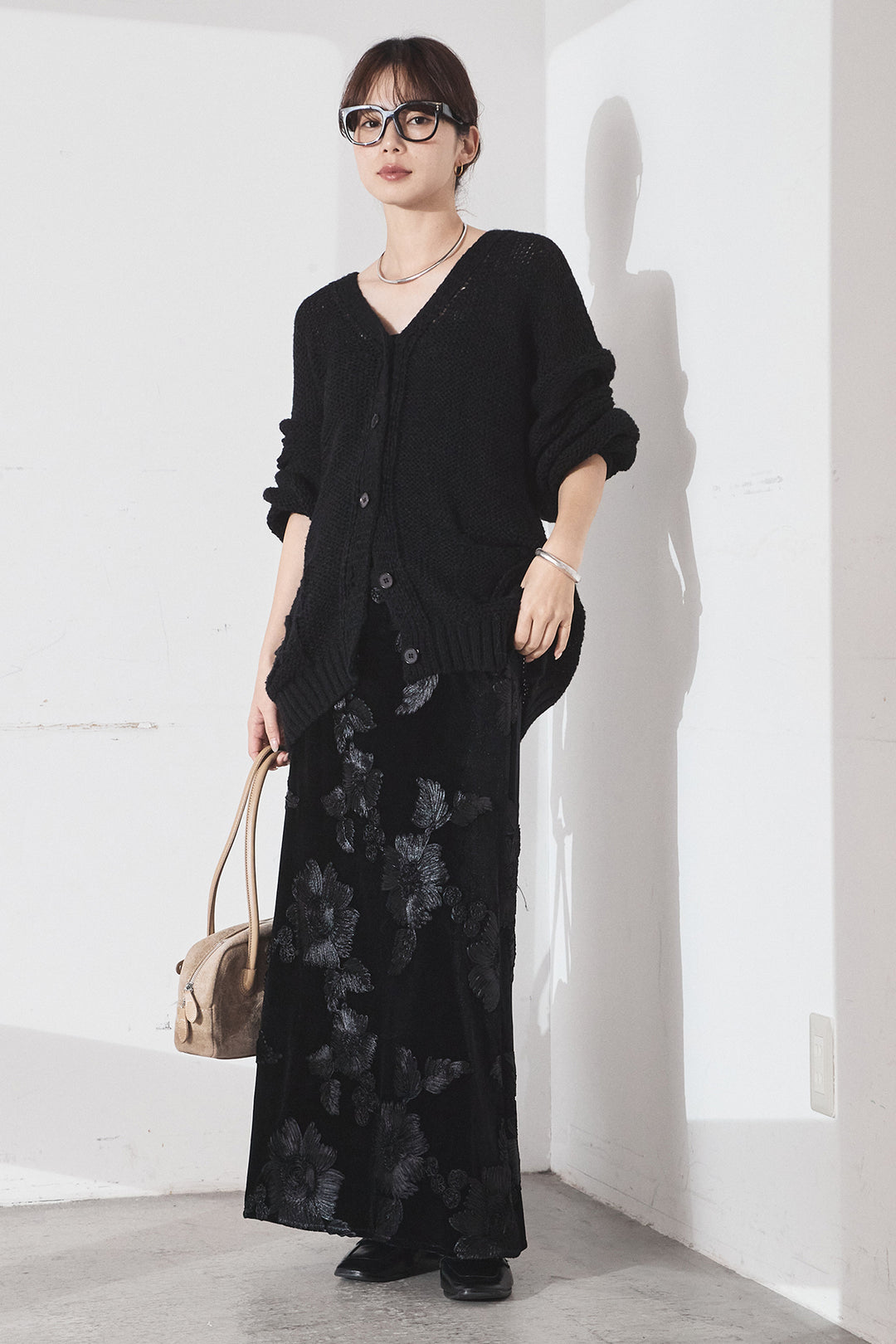 [SET]コード刺繍リラックスニットカーディガン+フラワー刺繍ワイドスカート(2set)