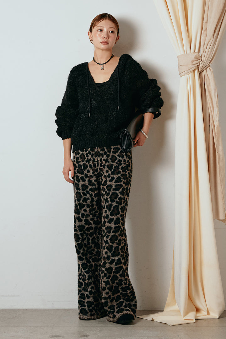 [SET]ブークレキーネックプルオーバー+リラックスレオパード柄ニットパンツ(2set)