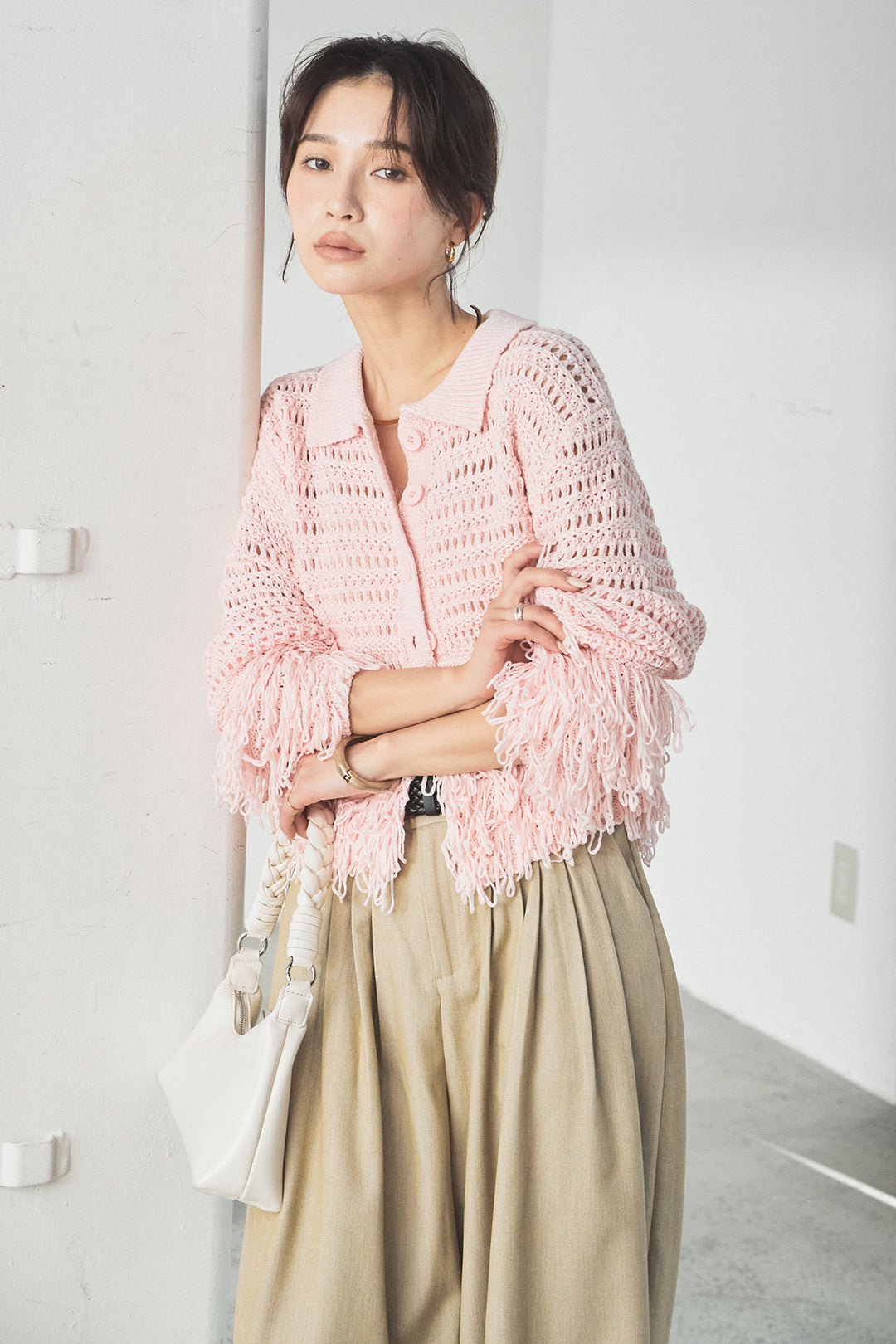 [SET]メッシュフリンジカーディガン+編みベルト付きウエストタックワイドパンツ(2set)