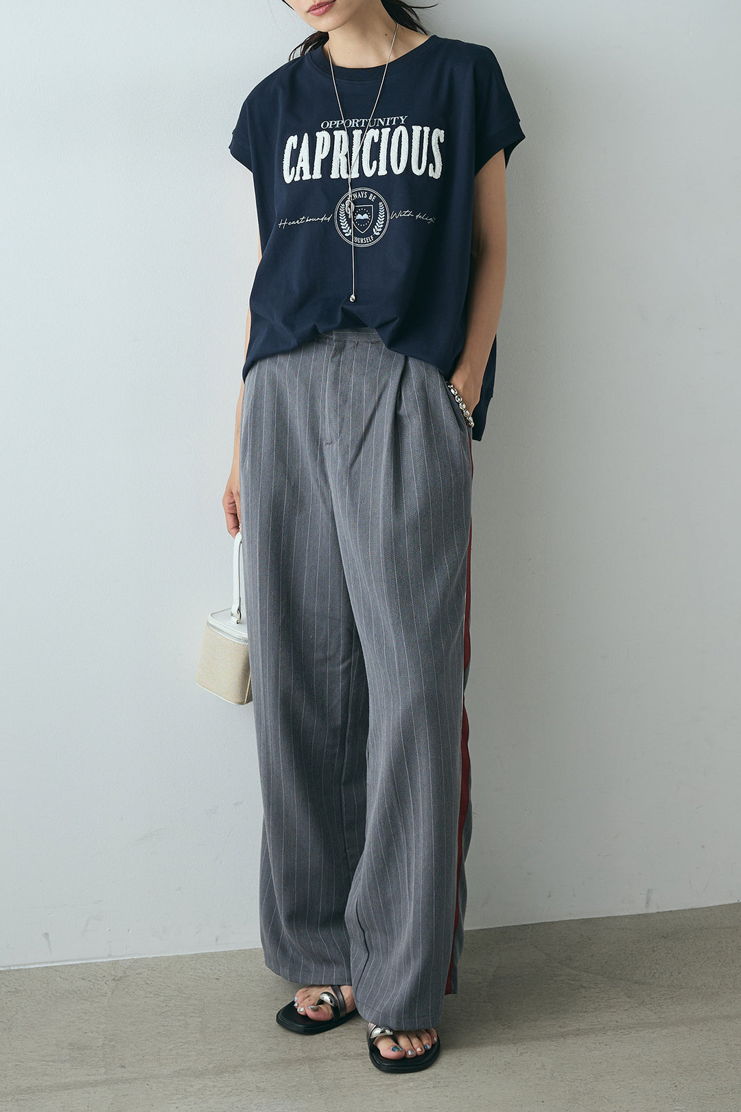 [SET]サガラ刺繍フレンチスリーブTシャツ+ピンストライプサイドラインワイドパンツ(2set)