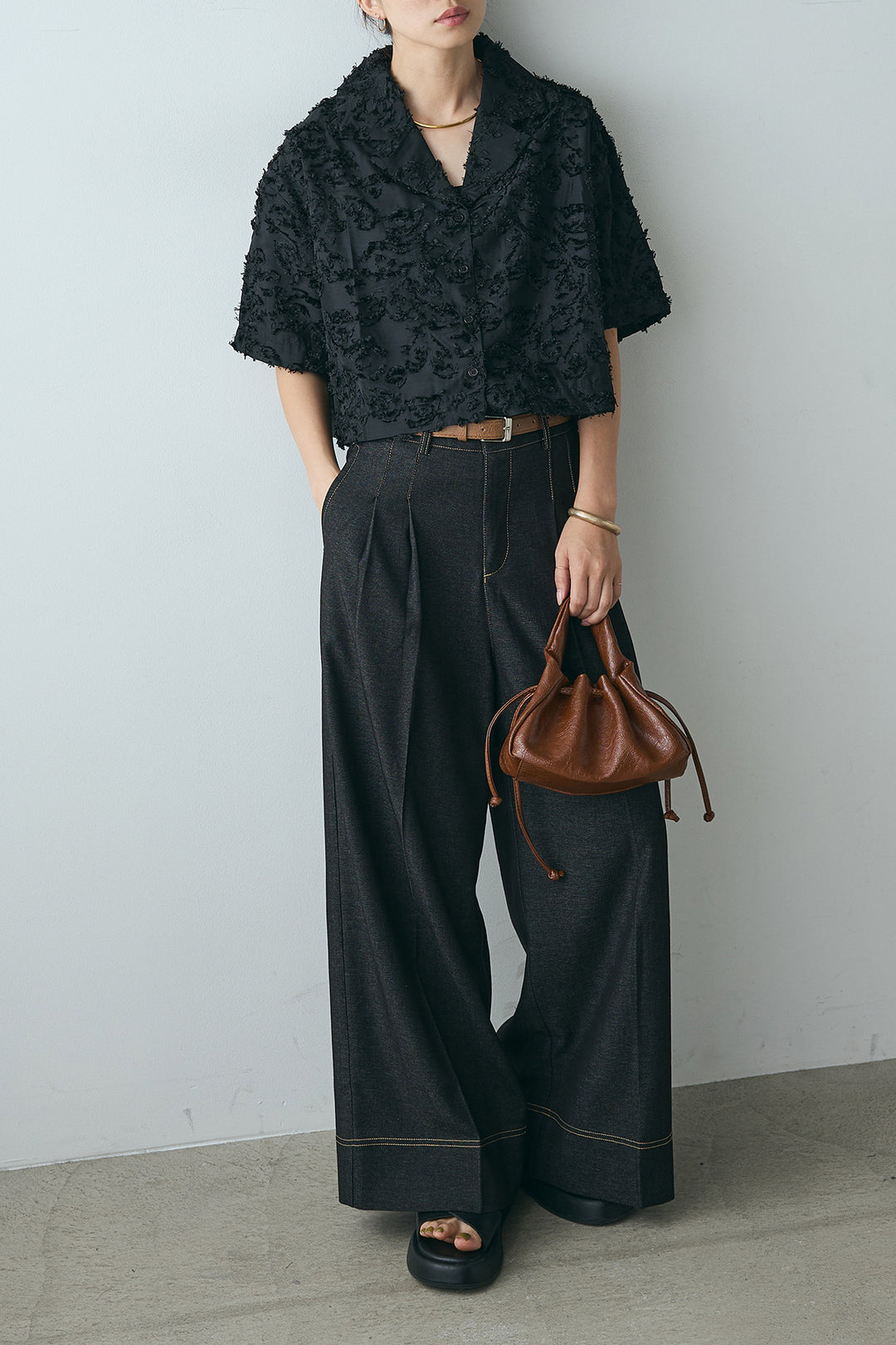 [SET]半袖オープンカラージャガード柄シャツ+ステッチデザインベルトワイドパンツ(2set)