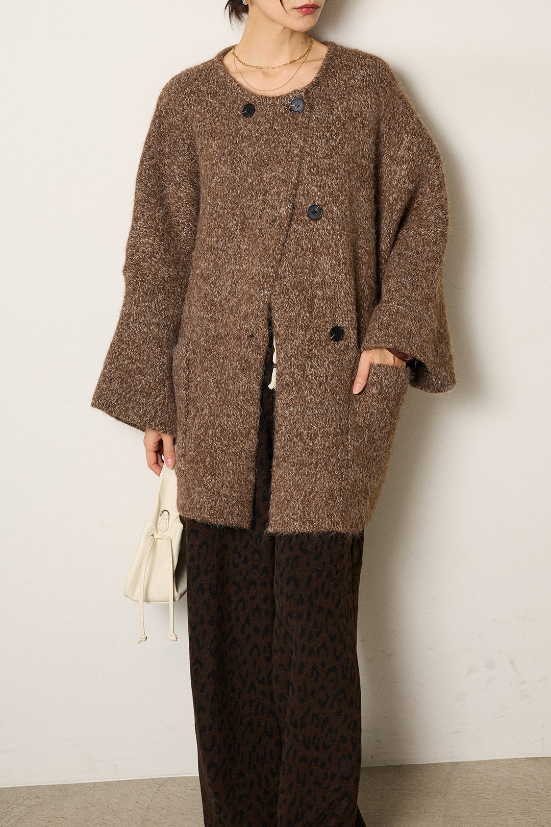 [SET]アシンメトリーボタンニットカーディガン+レオパードジャガードニットパンツ(2set)