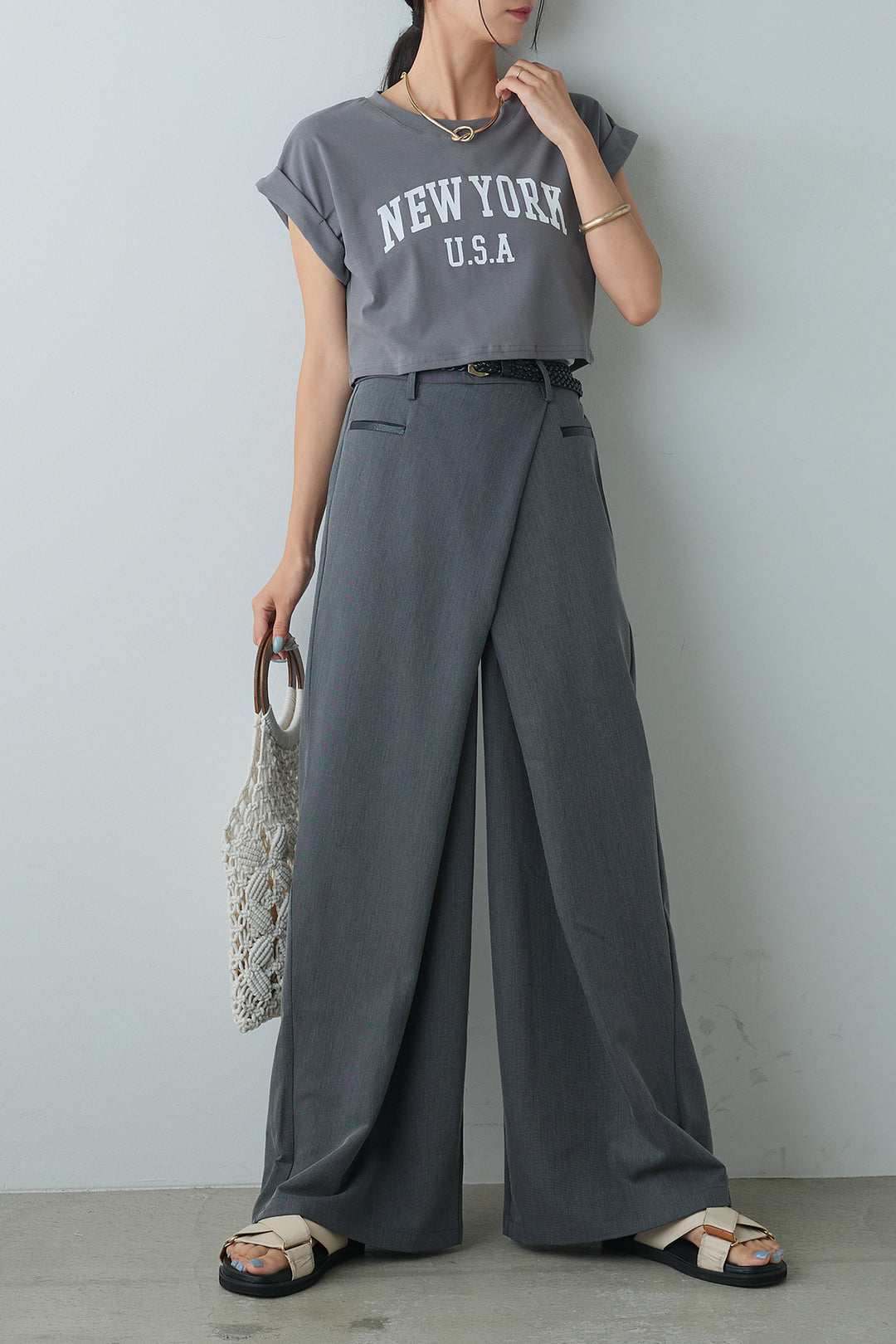[着回しセット]ショート丈NEWYORKロゴTシャツ+ショート丈NEWYORKロゴTシャツ+ベルト付きクロスデザインパンツ(3set)