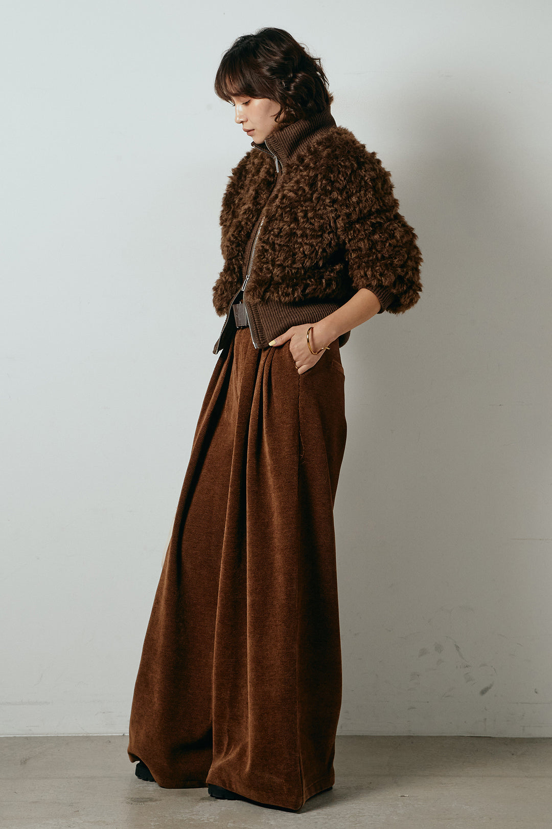 [SET]ハイネックショート丈ボアジップブルゾン+ベルトループコーデュロイワイドパンツ(2set)